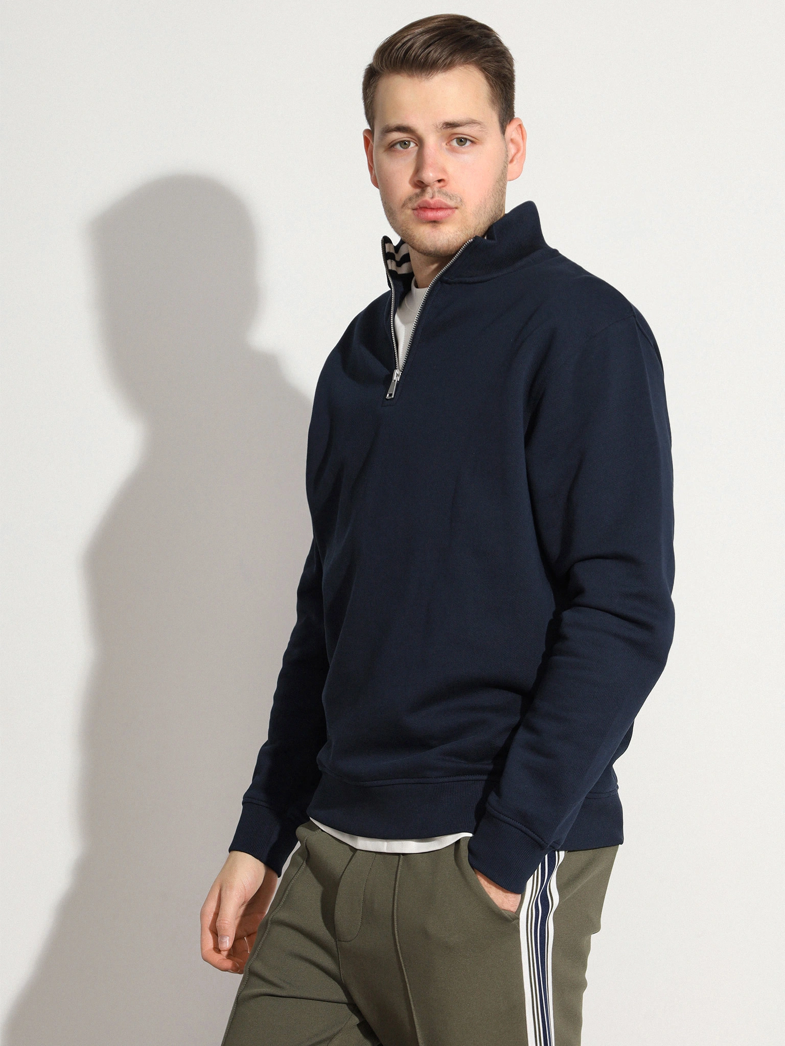 Толстовка темно-синего цвета из хлопка